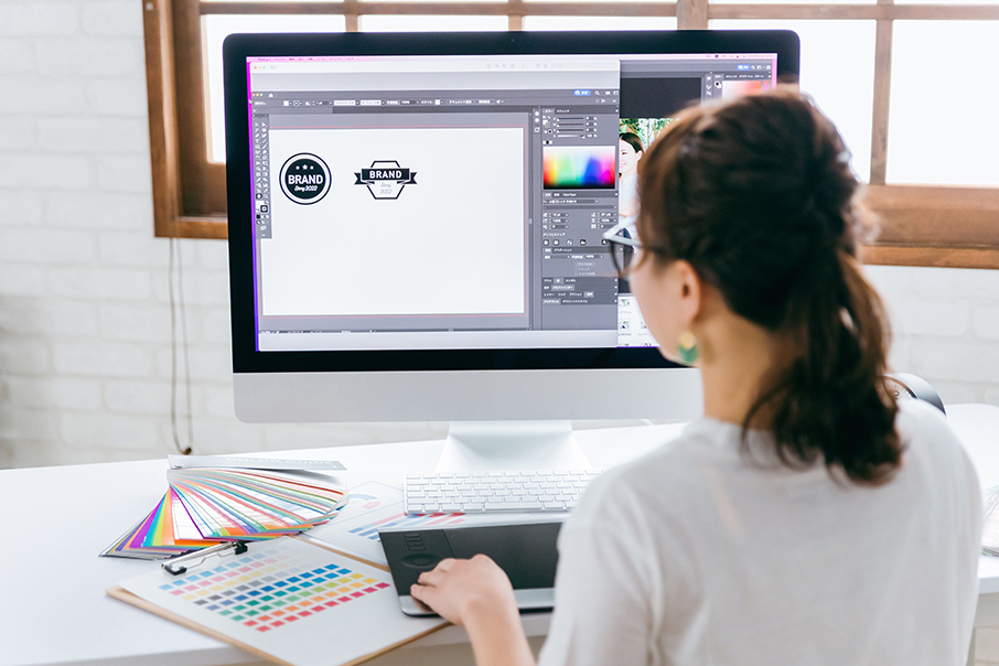 Canva -ロゴ制作、クリエイティブ、SNSなどに